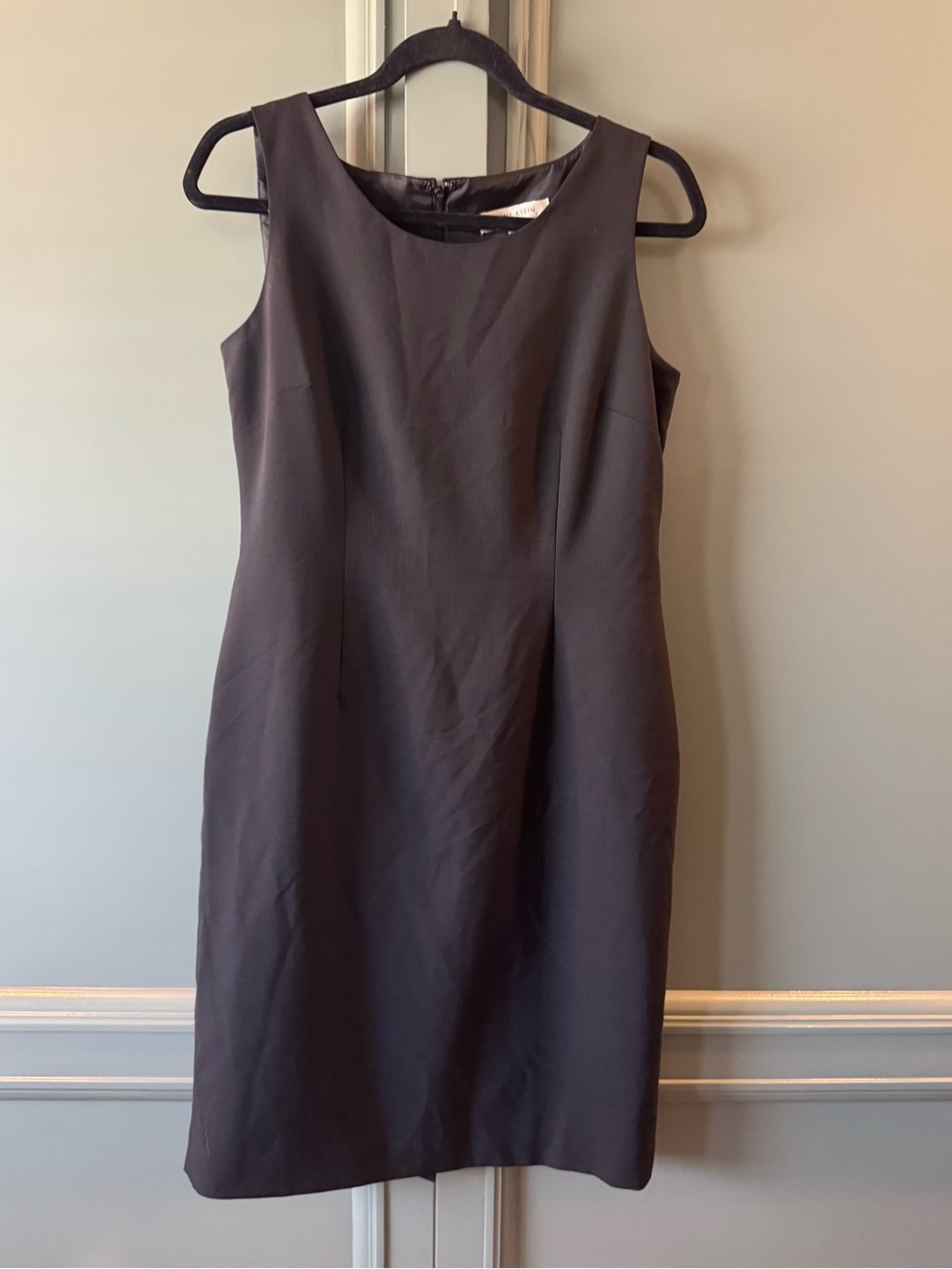 Anne Klein Classic Sleeveless Black Sheath Dress - Size 8